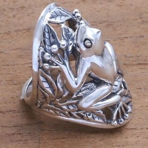 Frog Ring